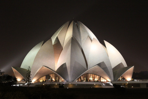 Lotus Temple, Delhi, India - Photo: Arian Zwegers, used under Creative Commons License (By 2.0