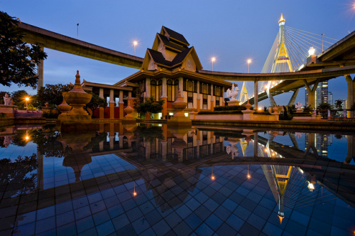 Saphan Bhumibol at Dusk - Bangkok, Thailand - Photo: Mike Behnken via Flickr, used under Creative Commons License (By 2.0)